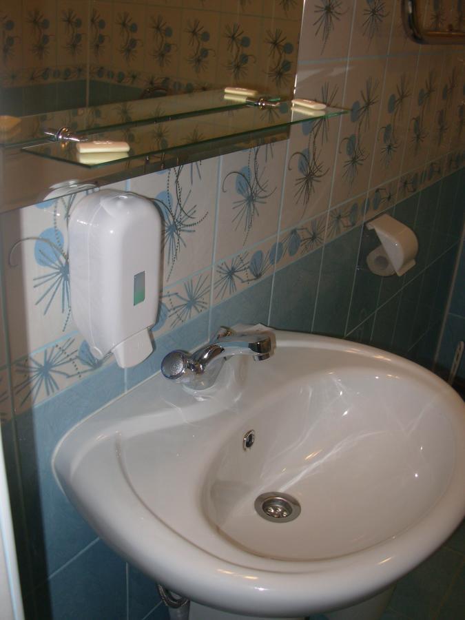 Hotel Lida Luaran gambar
